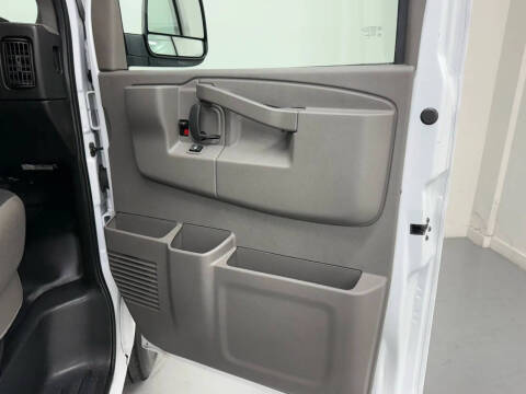 2021 Chevrolet Express 2500