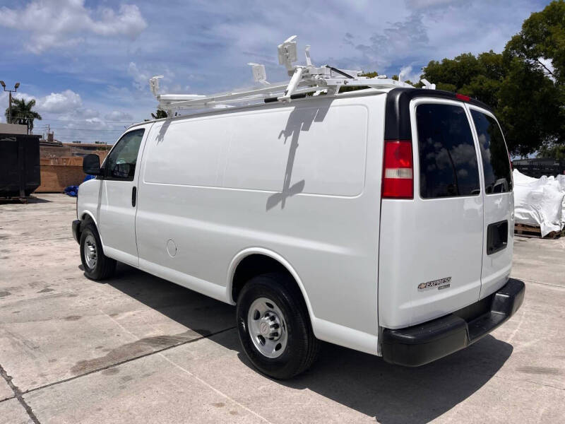 2015 Chevrolet Express 2500