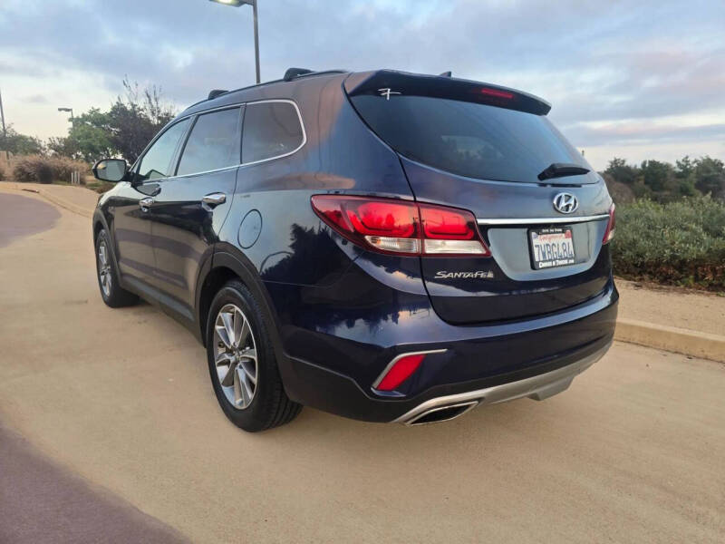 2017 Hyundai Santa Fe SE