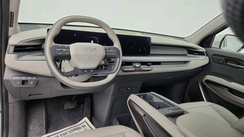 2026 Kia EV9 Wind