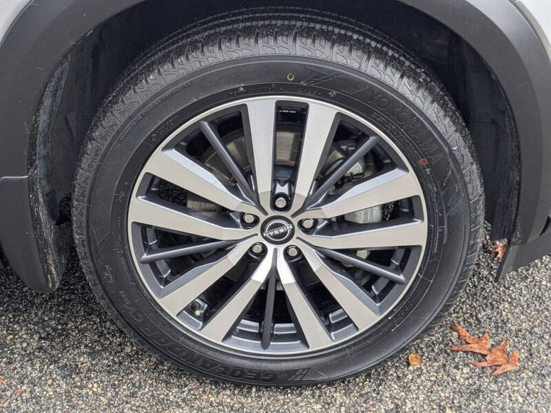 2022 Nissan Pathfinder Platinum