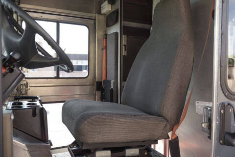 2020 Freightliner MT45 Chassis
