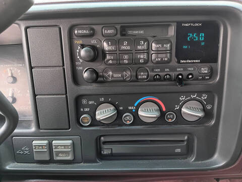 1997 GMC Suburban K2500