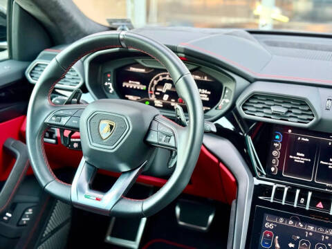 2024 Lamborghini Urus S