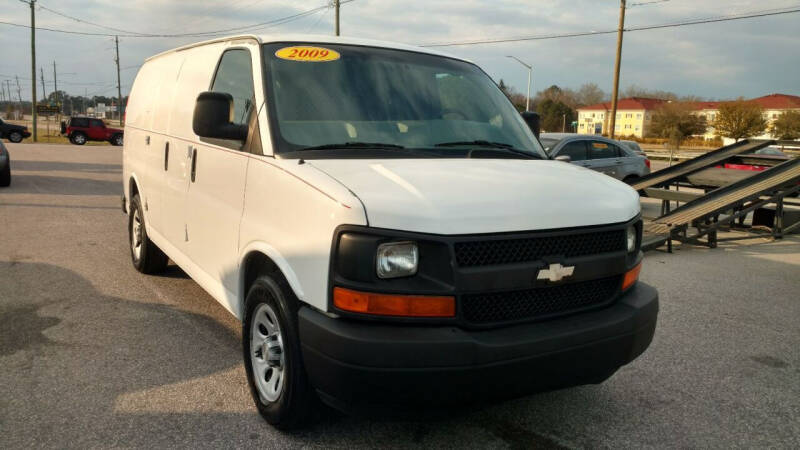 2009 Chevrolet Express Cargo for sale at Kelly & Kelly Supermarket of Cars in Fayetteville NC