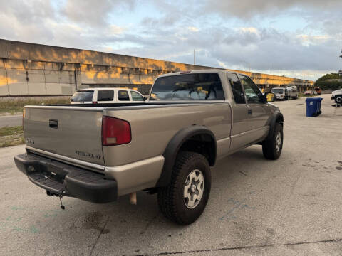 2003 Chevrolet S-10 LS