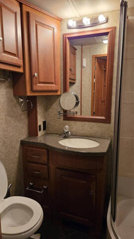 2009 Winnebago Itssca Meridian 34Y