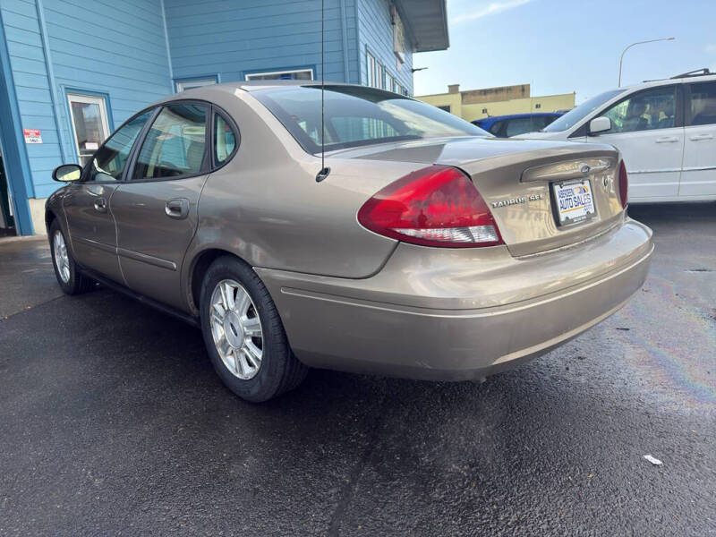 2005 Ford Taurus SEL