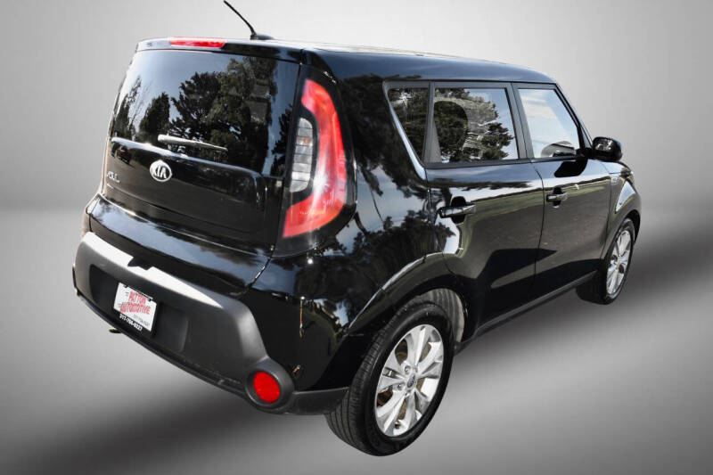 2015 Kia Soul +