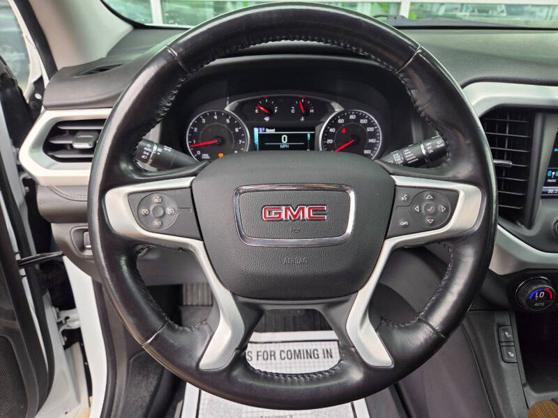 2018 GMC Acadia SLE-2