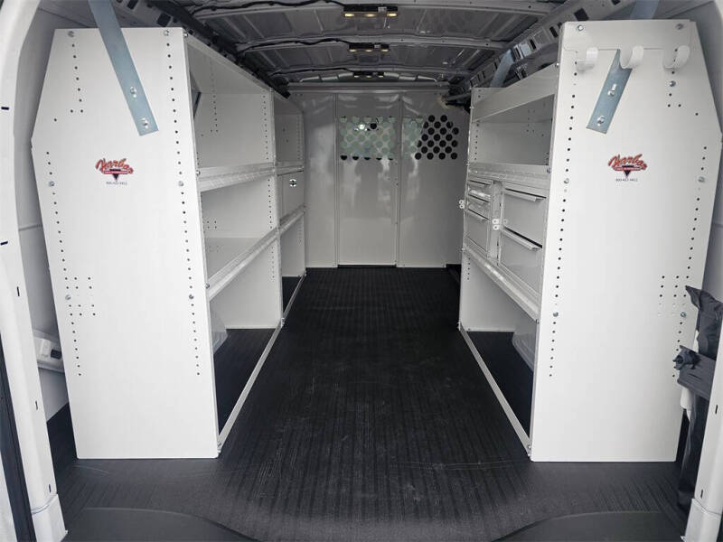 2025 Chevrolet Express 2500