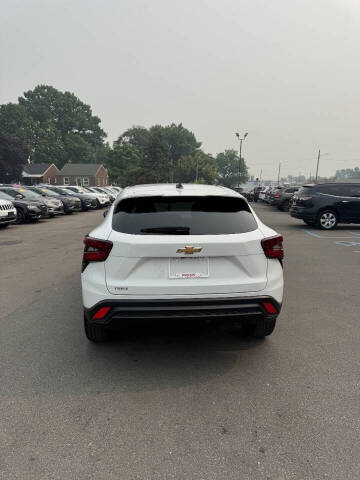2024 Chevrolet Trax LS