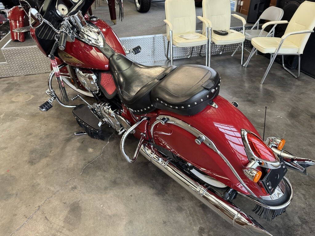 2014 Indian Motorcycle® Chieftain™ Indian Motorc 19
