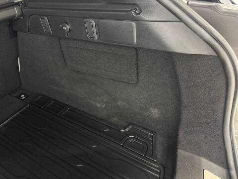 2019 Land Rover Range Rover Velar P250 R-Dynamic SE