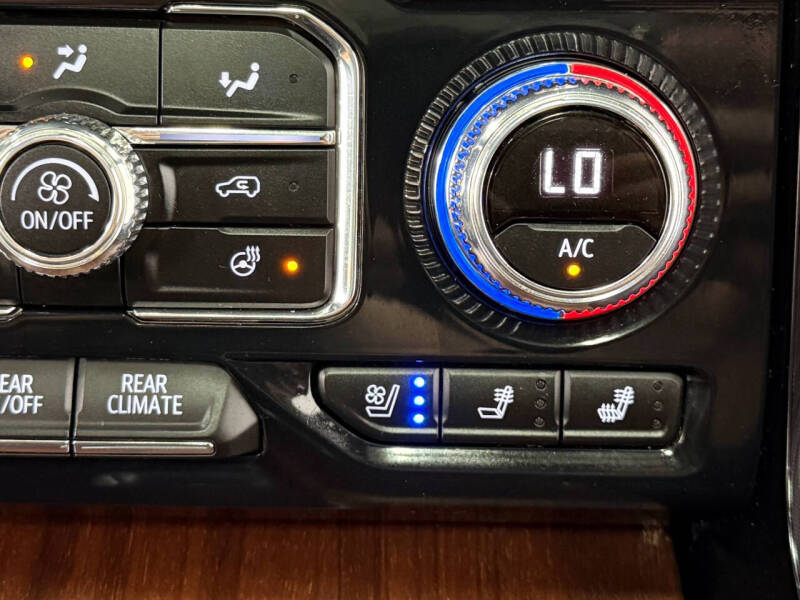 2023 GMC Yukon Denali Ultimate