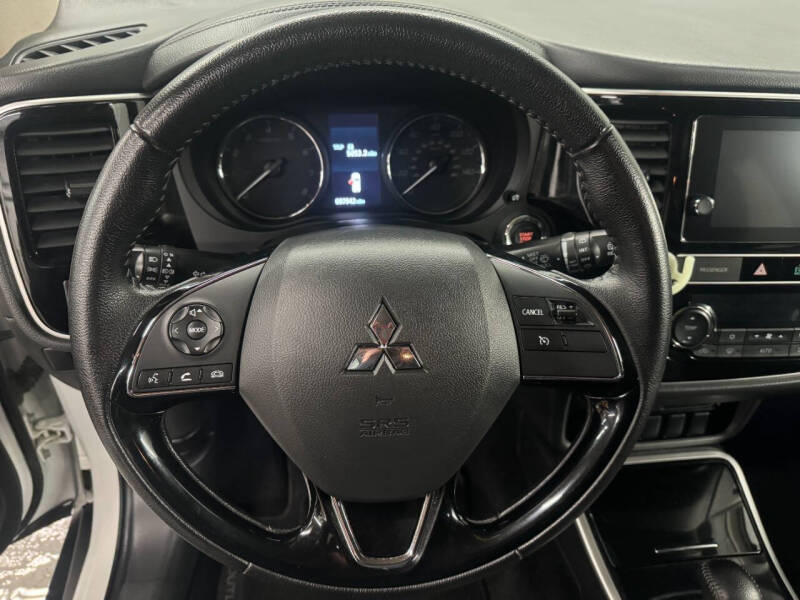 2019 Mitsubishi Outlander SE