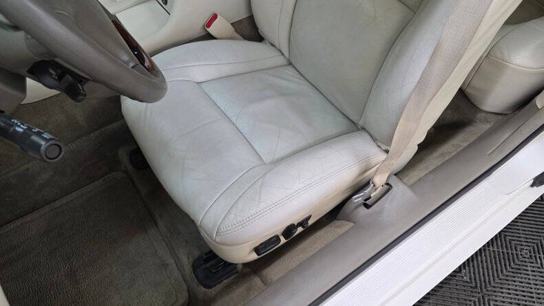 2002 Cadillac Eldorado ESC
