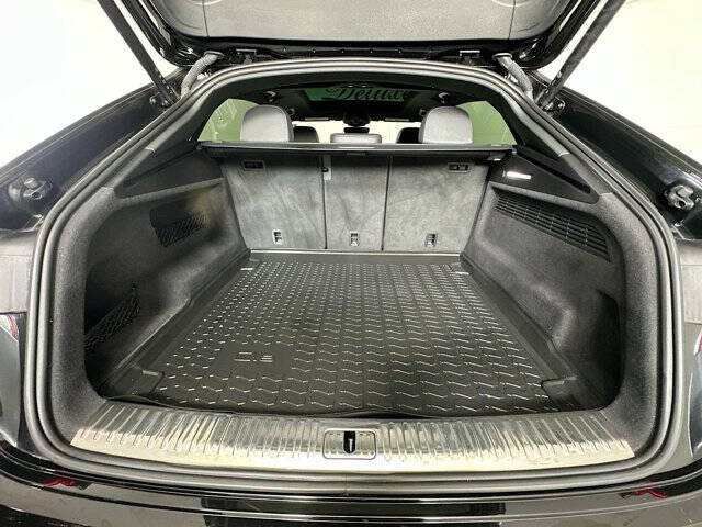 2023 Audi Q8 quattro Premium Plus 55 TFSI