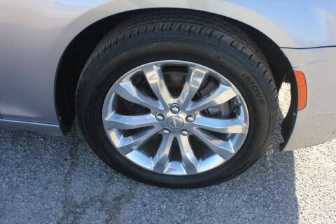 2017 Chrysler 300 Limited