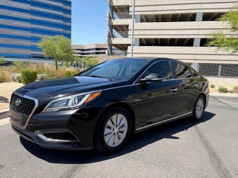 2017 Hyundai Sonata Hybrid for sale at NICE CAR AUTO SALES, LLC in Tempe AZ