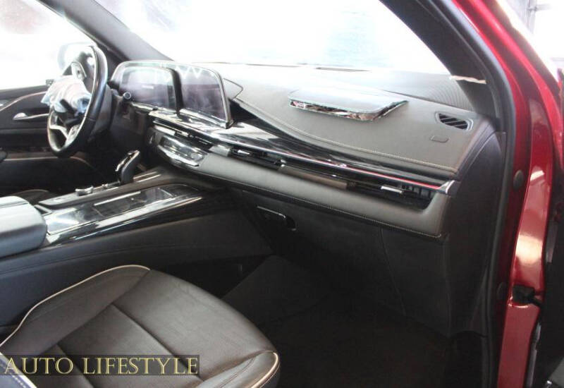 2023 Cadillac Escalade Sport