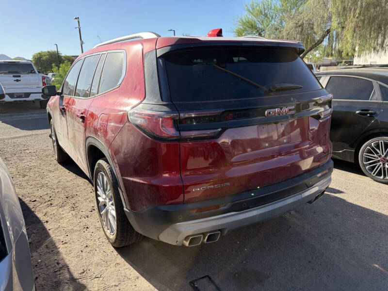 2024 GMC Acadia Elevation