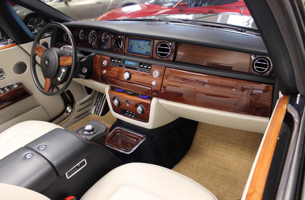 2009 Rolls-Royce Phantom Drophead Coupe 26