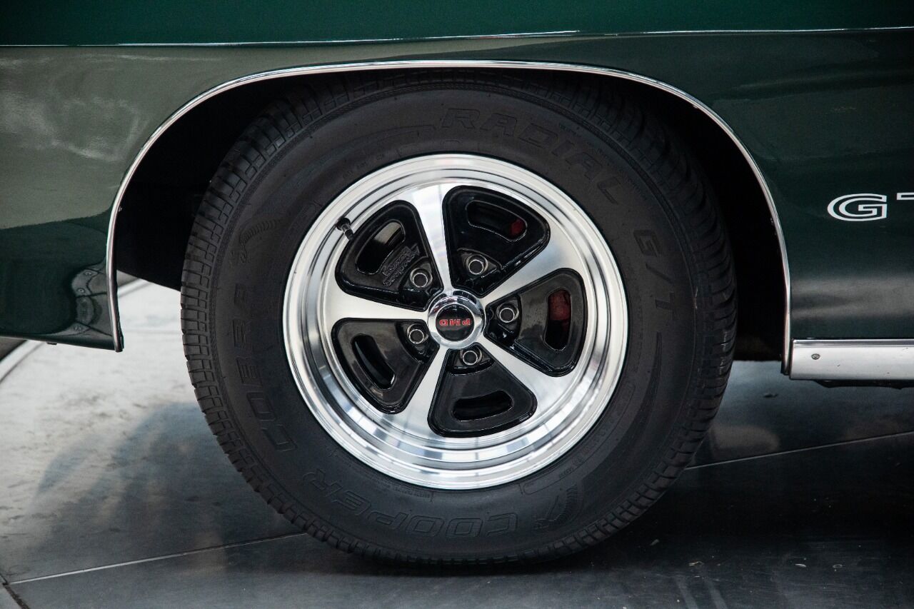 1970 Pontiac GTO 10