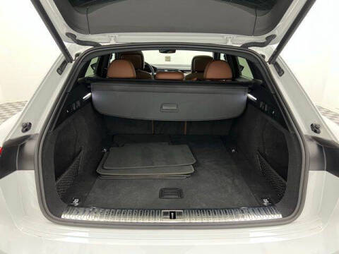 2021 Audi e-tron quattro Premium Plus