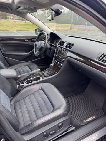 2014 Volkswagen Passat 1.8T SEL Premium PZEV