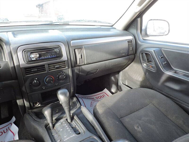 2004 Jeep Grand Cherokee Laredo