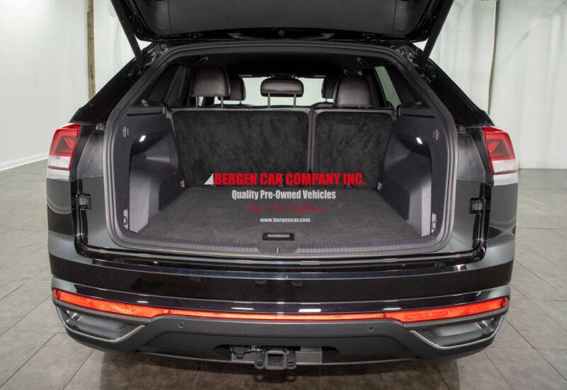 2024 Volkswagen Atlas Cross Sport SE 4Motion