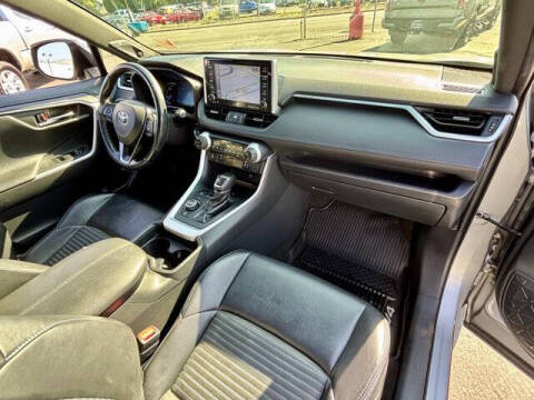 2019 Toyota RAV4 Hybrid XSE