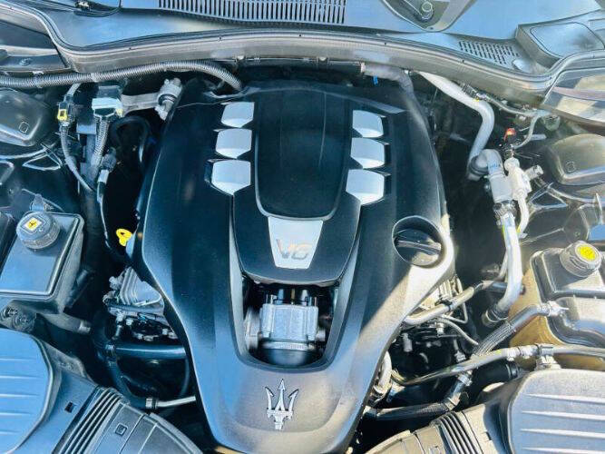 2016 Maserati Ghibli