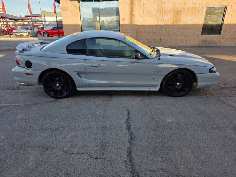 1998 Ford Mustang