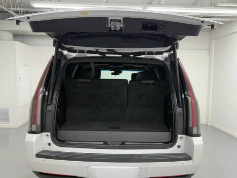 2019 Cadillac Escalade Platinum