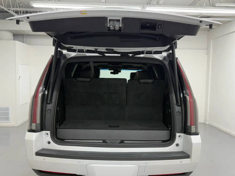 2019 Cadillac Escalade Platinum