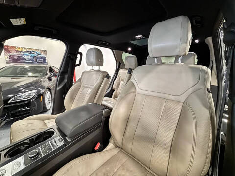 2017 Land Rover Discovery SE
