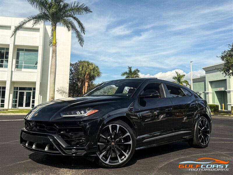 2022 Lamborghini Urus