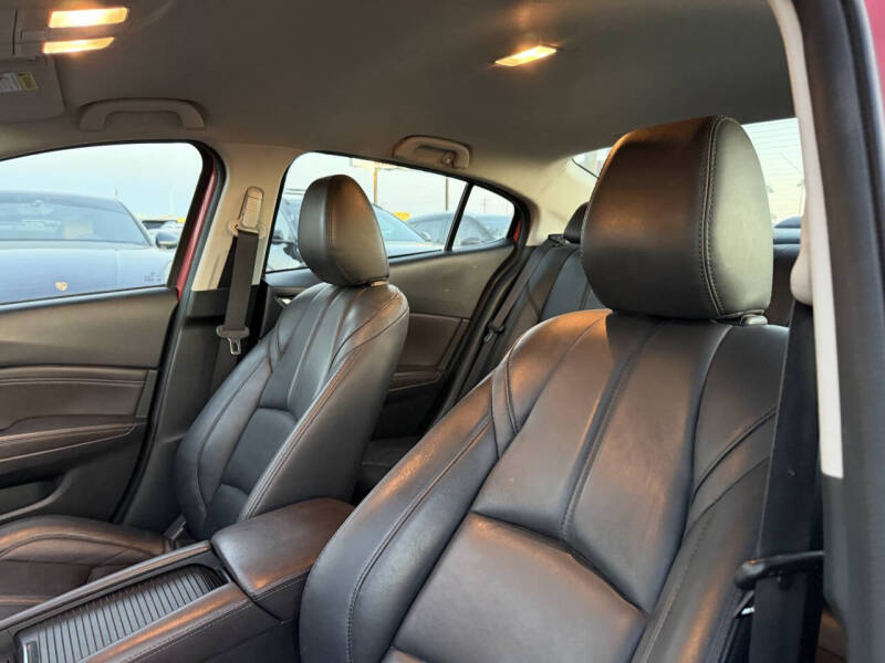 2018 Mazda MAZDA3 Touring