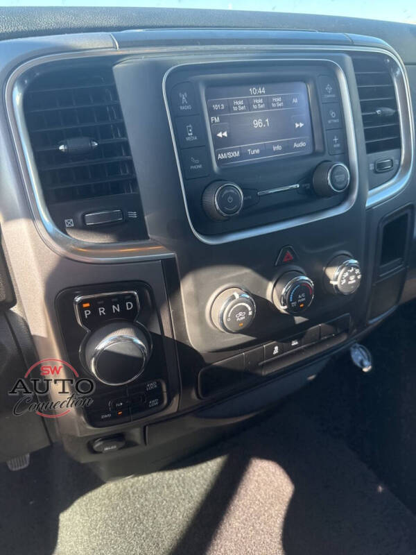 2024 RAM 1500 Classic SLT