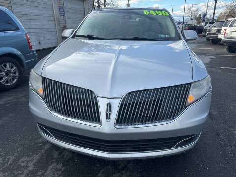 2013 Lincoln MKT for sale at Roy's Auto Sales in Harrisburg PA