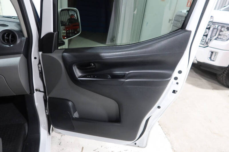 2021 Nissan NV200 SV