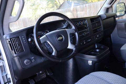 2017 Chevrolet Express LS 2500