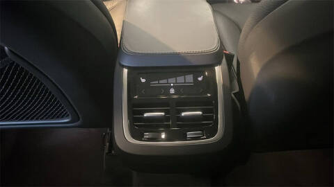 2024 Volvo XC90 B6 Plus Bright Theme 7P