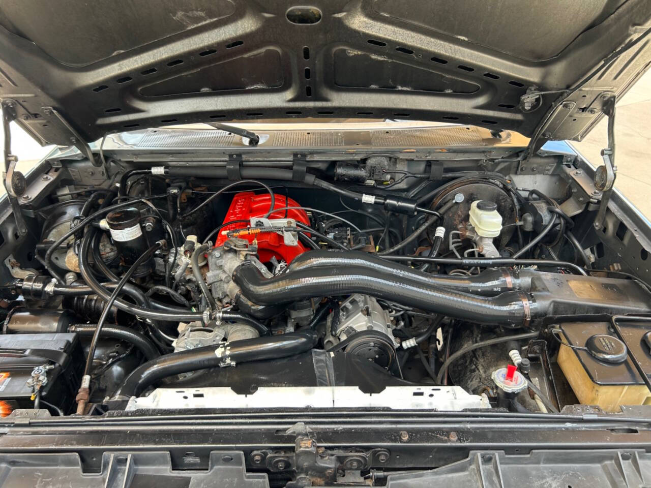 1989 Ford Bronco 34