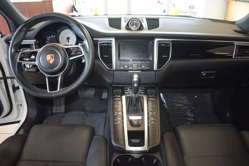 2016 Porsche Macan S