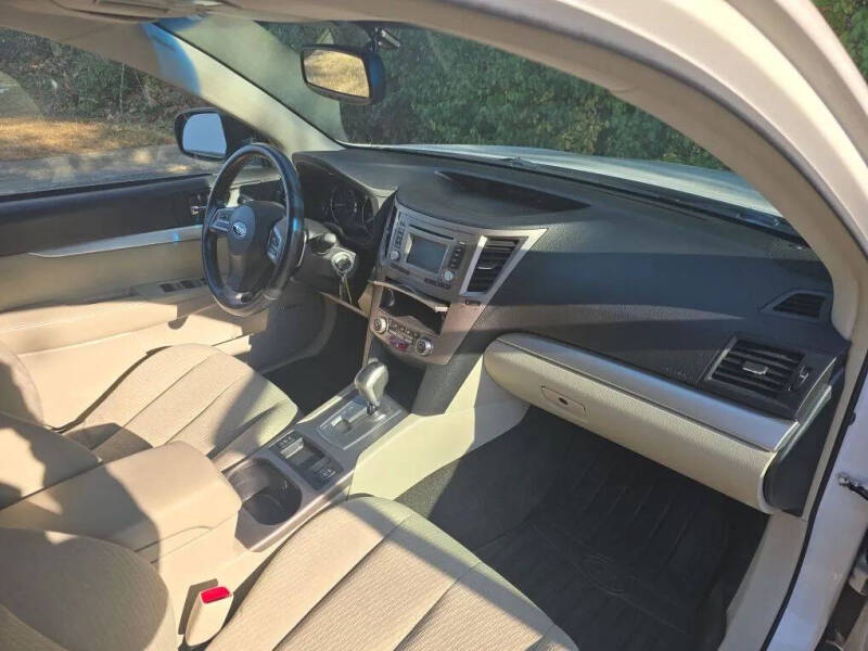 2012 Subaru Outback 2.5i Premium