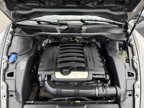 2012 Porsche Cayenne Tiptronic