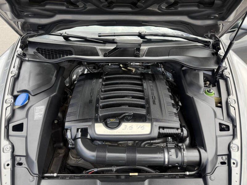 2012 Porsche Cayenne Tiptronic